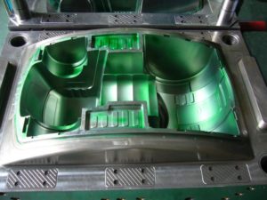 injection mold parting line in China